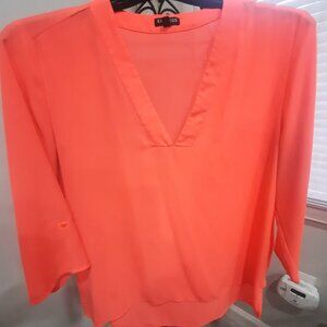 Express V Neck Coral Color Adjustable Sleeve Career Blouse Size Large